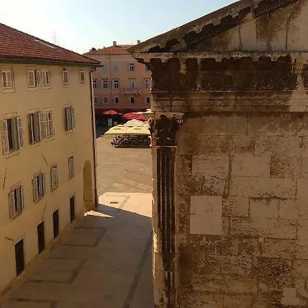 Augustus App * Pula
